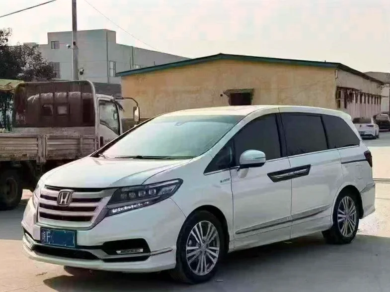 本田艾力绅 正面外观三