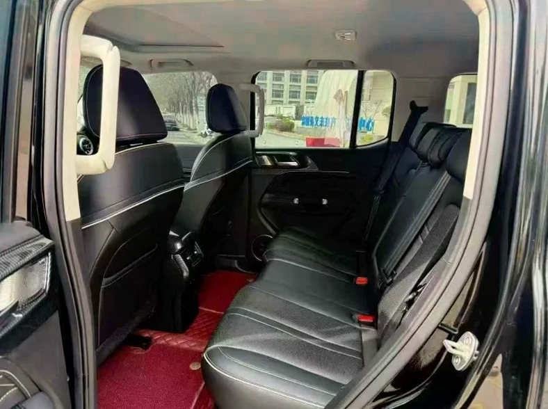 长城汽车坦克 后面外观三