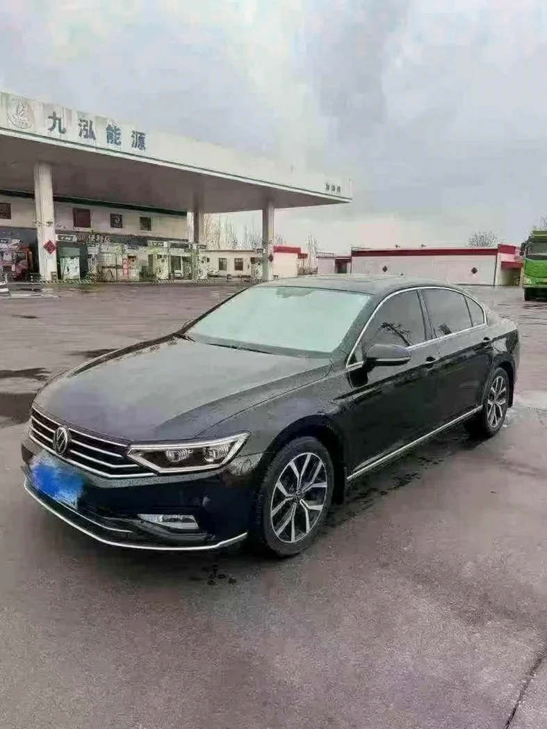 大众迈腾 正面外观三