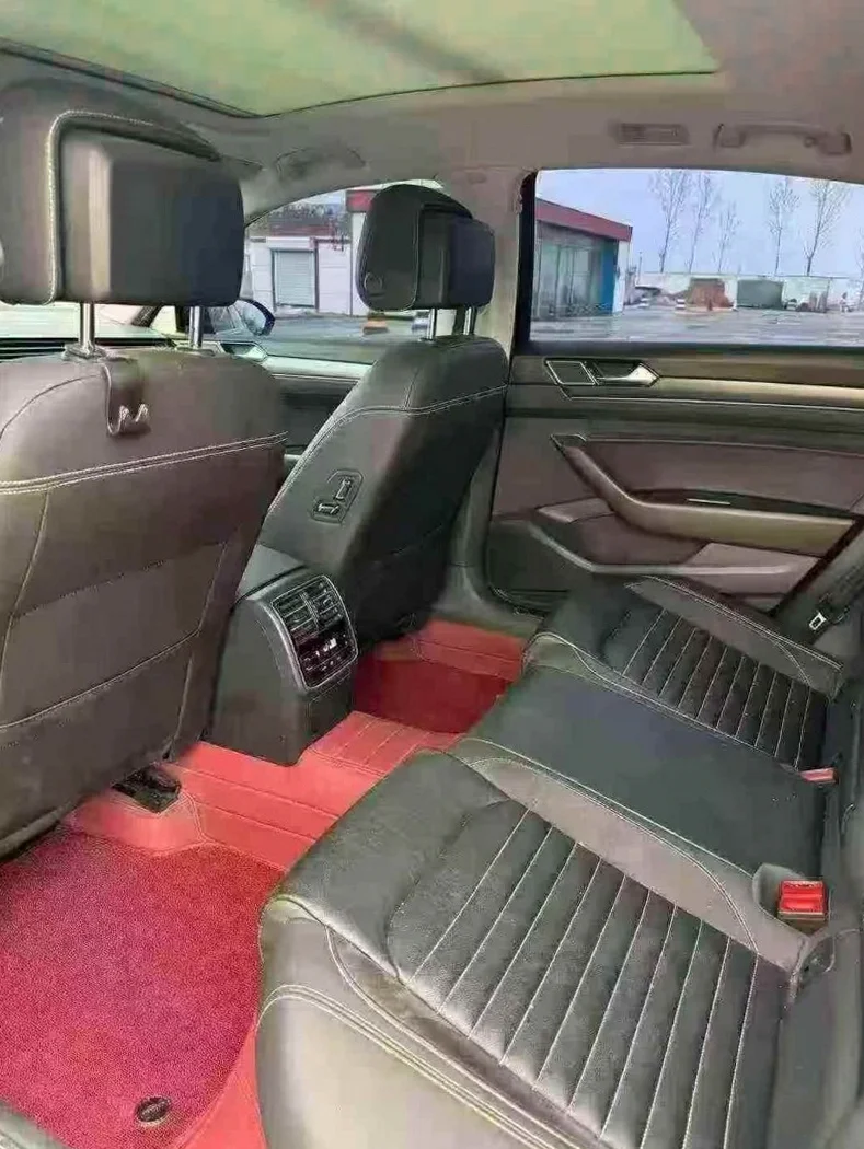 大众迈腾 后面外观一