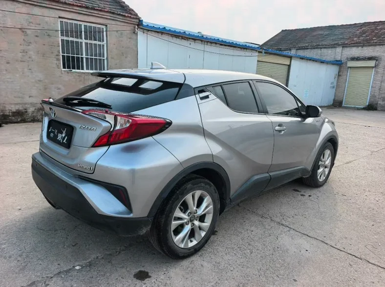 丰田奕泽 内饰前排