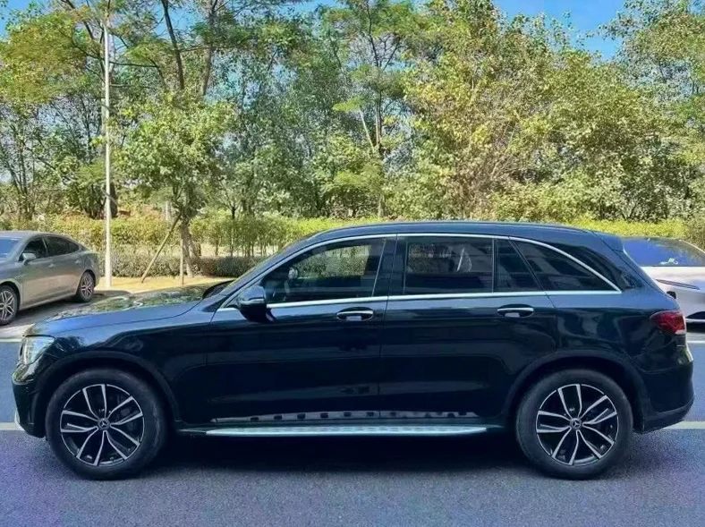 奔驰GLC 后面外观一