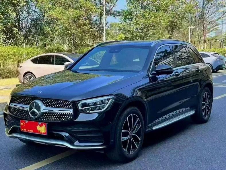 奔驰GLC 正面外观三