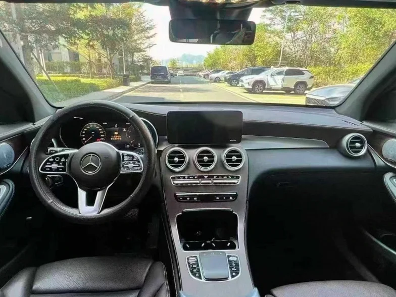 奔驰GLC 后面外观三