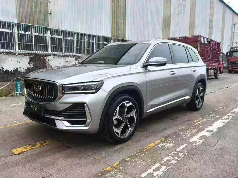 吉利星越 正面外观三