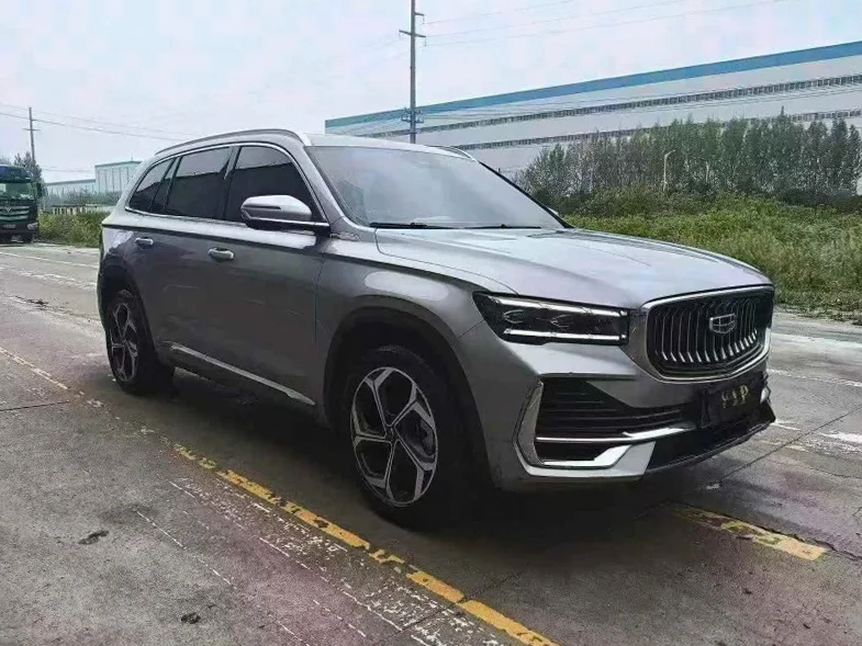 吉利星越 正面外观二