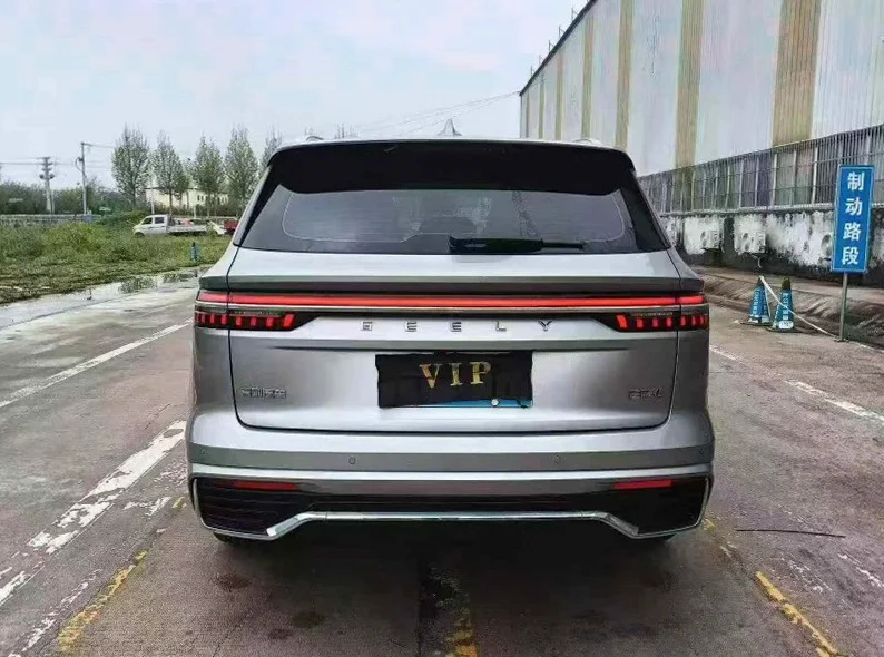 吉利星越 驾驶室