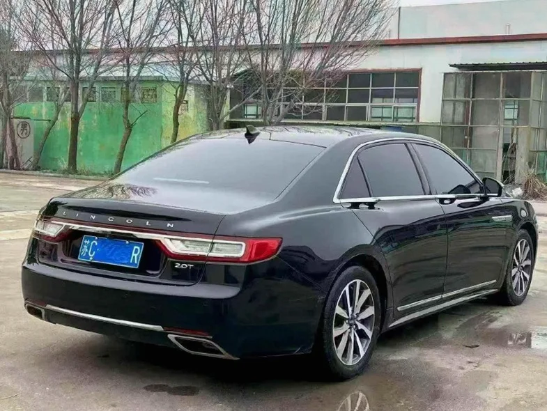 林肯大陆 后面外观二
