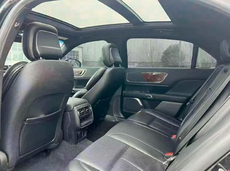 林肯大陆 内饰后排