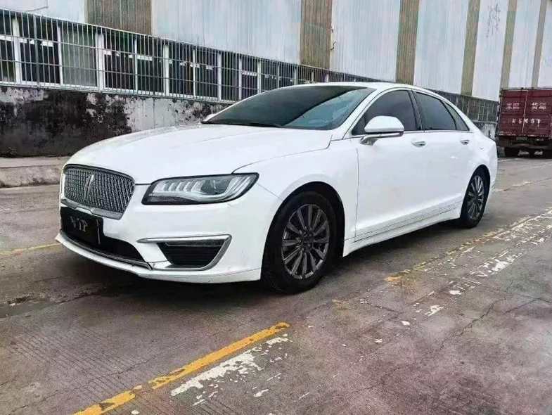 林肯MKZ 正面外观二