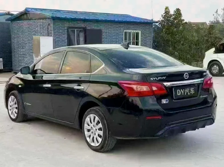 日产轩逸 内饰前排