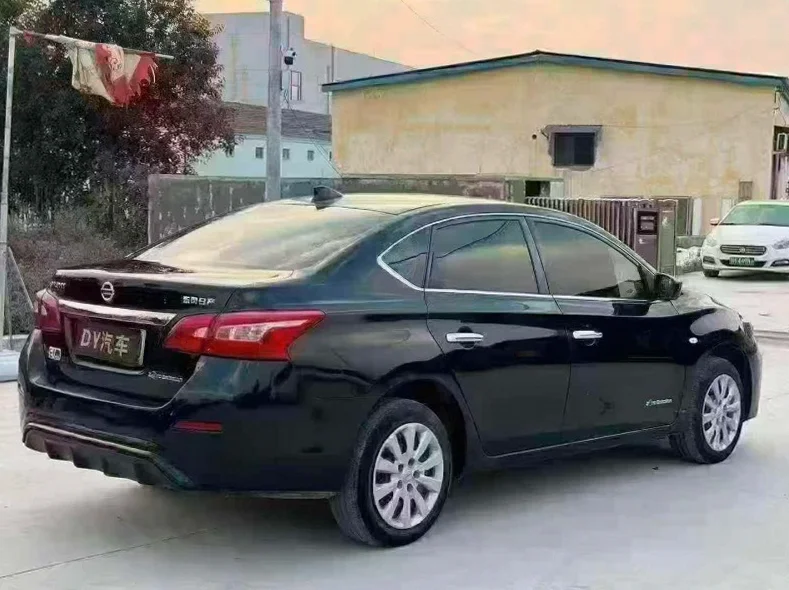 日产轩逸 内饰后排