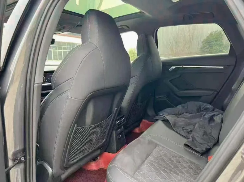 奥迪A3 后面外观一