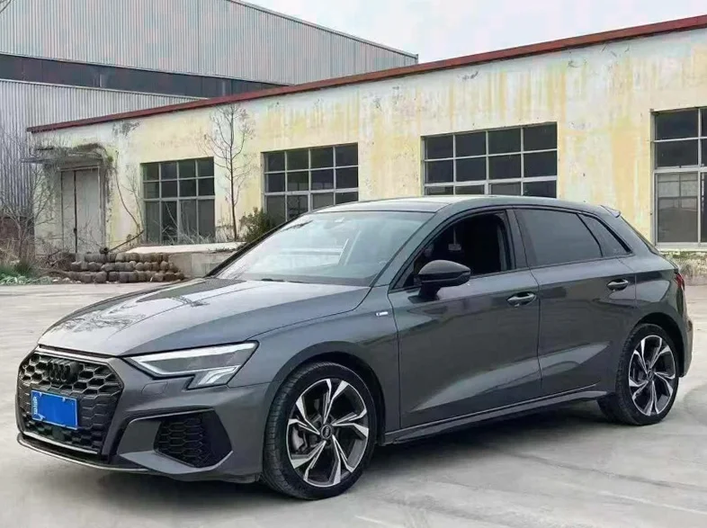 奥迪A3 正面外观二