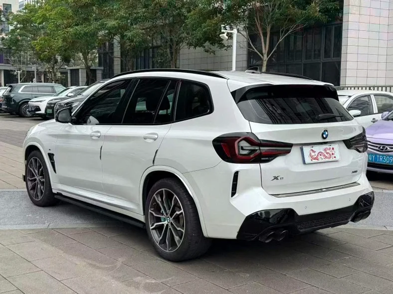 宝马X3 内饰后排