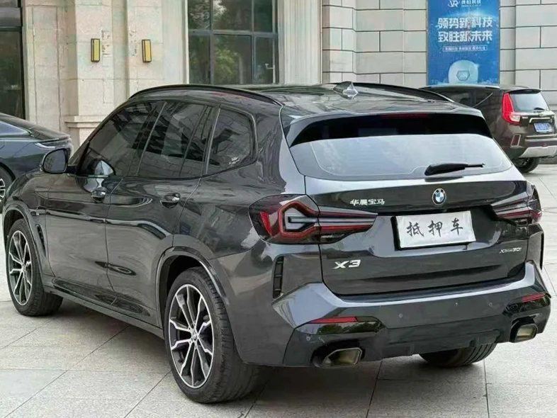 宝马X3 内饰后排
