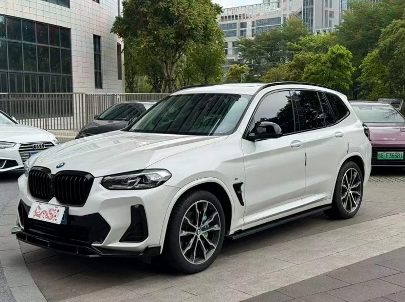 宝马X3 正面外观二