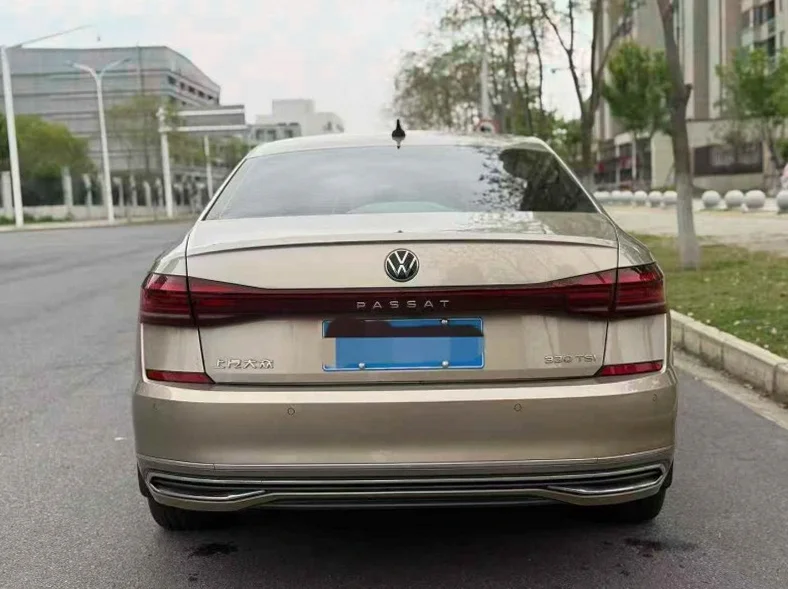 大众帕萨特 后面外观三