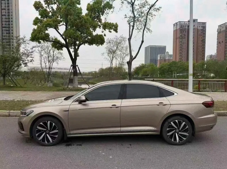 大众帕萨特 后面外观二