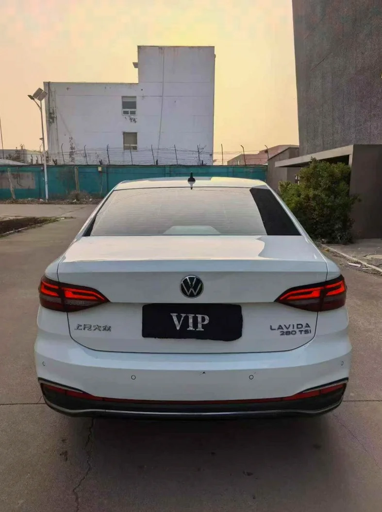 大众速腾 内饰后排