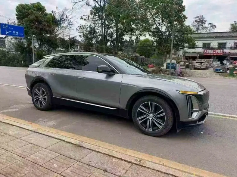 凯迪拉克LYRIQ锐歌 正面外观二