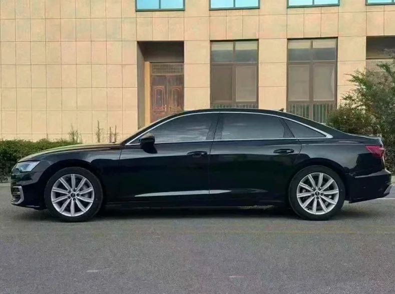 奥迪A6L 正面外观三