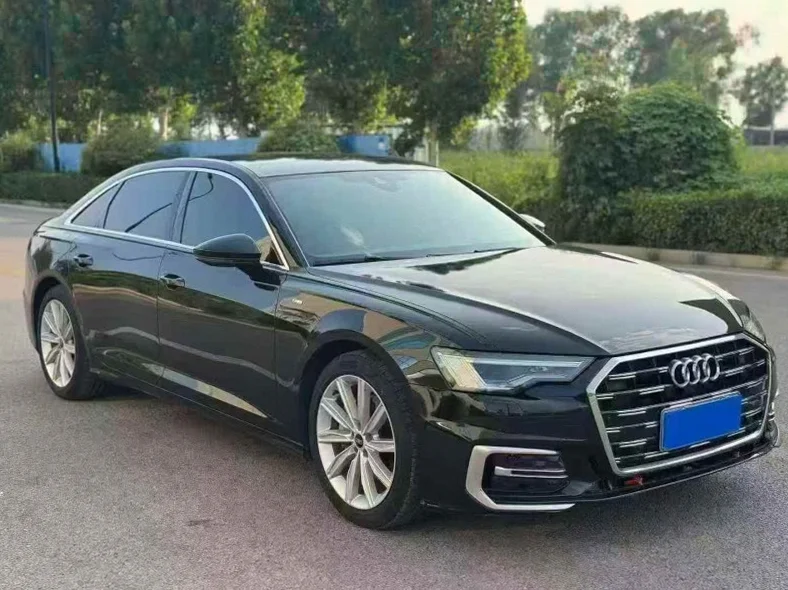 奥迪A6L 正面外观二