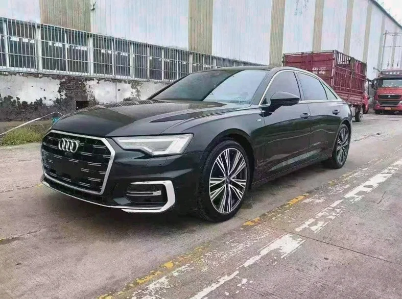 奥迪A6L 正面外观二