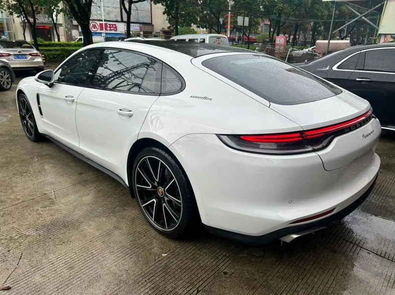 保时捷帕拉梅拉 内饰前排