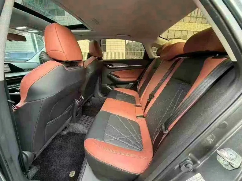 长安汽车逸动 后面外观二