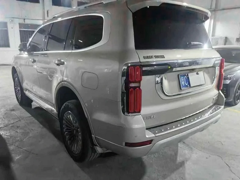 长城汽车坦克 驾驶室