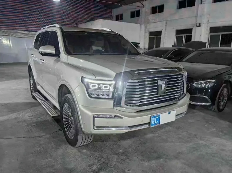 长城汽车坦克 正面外观二