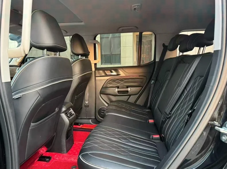 长城汽车坦克 后面外观三