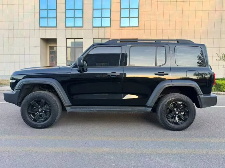 长城汽车坦克 正面外观三