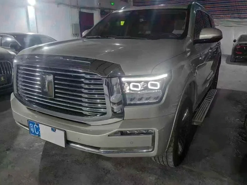 长城汽车坦克 正面外观三