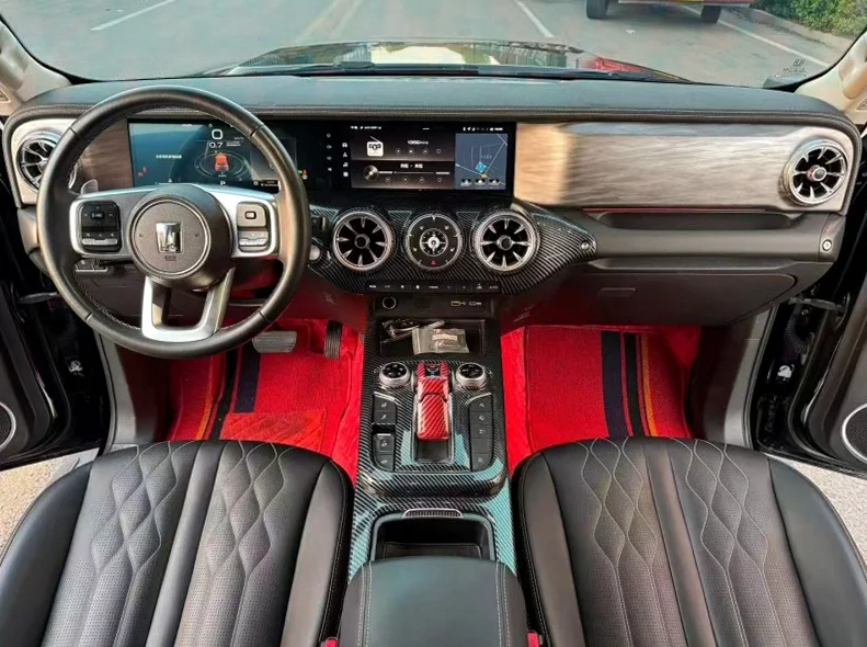 长城汽车坦克 后面外观二