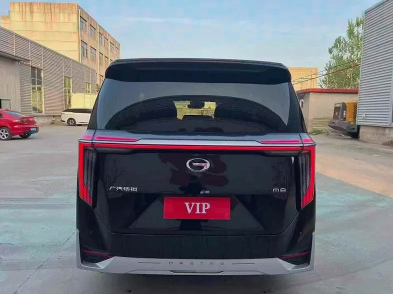 传祺M8 后面外观三