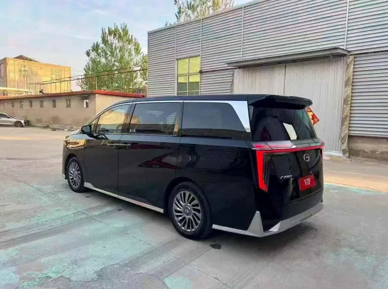 传祺M8 后面外观二