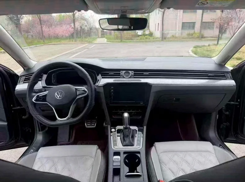 大众迈腾 后面外观二