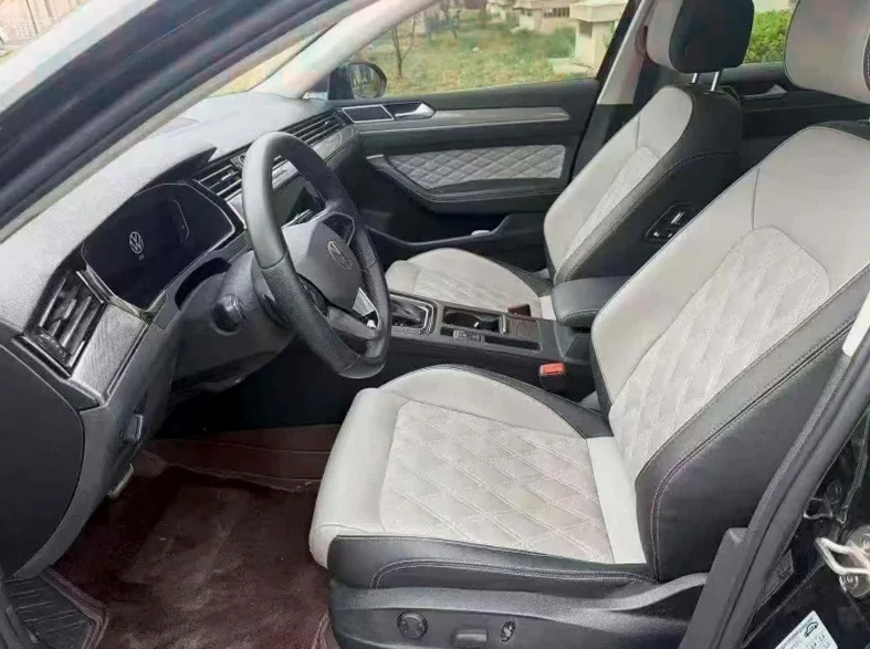 大众迈腾 后面外观三