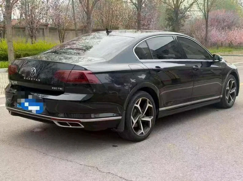 大众迈腾 内饰后排