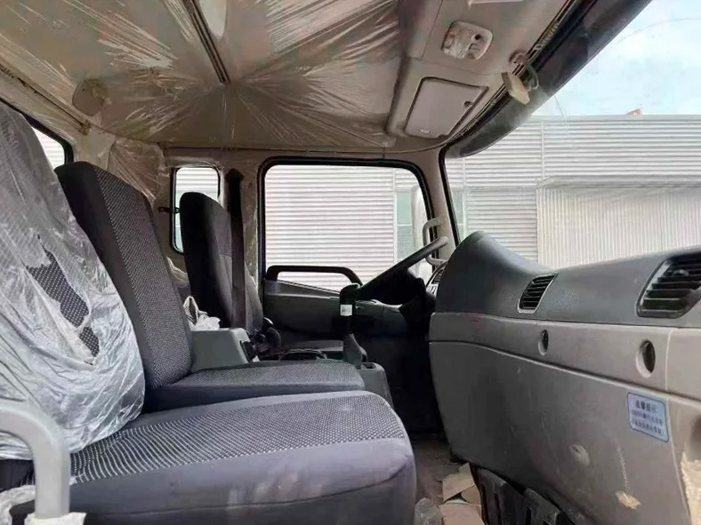 东风福瑞卡 驾驶室