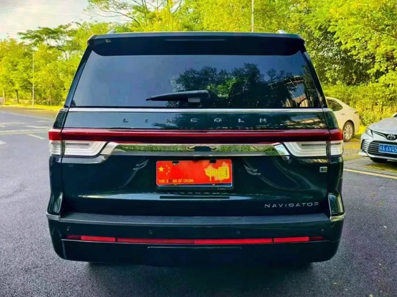 林肯领航员 内饰后排