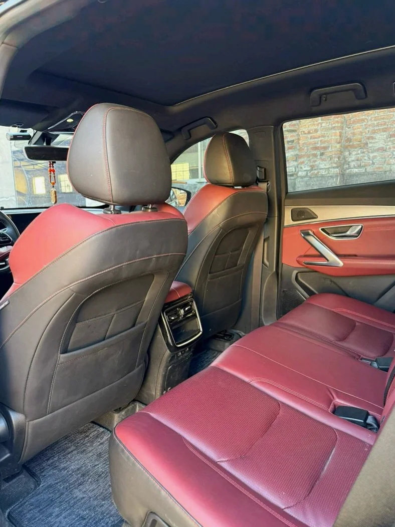 奇瑞捷途 后面外观一