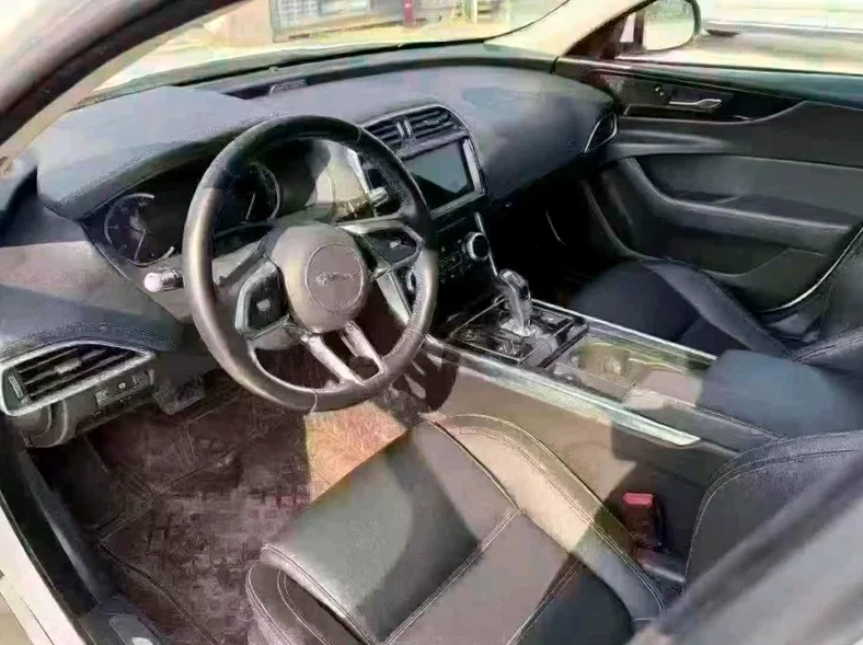 捷豹XEL 后面外观二