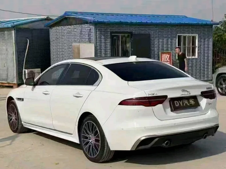 捷豹XEL 后面外观三