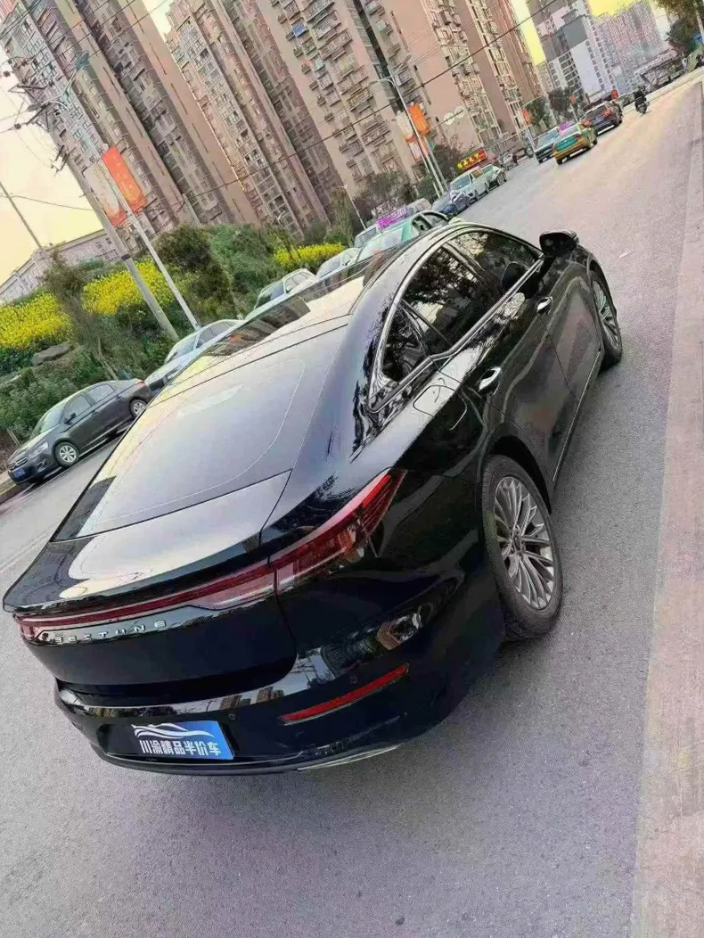 奔腾B70 后面外观二