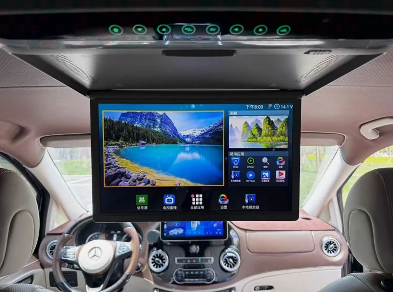 奔驰威霆 驾驶室