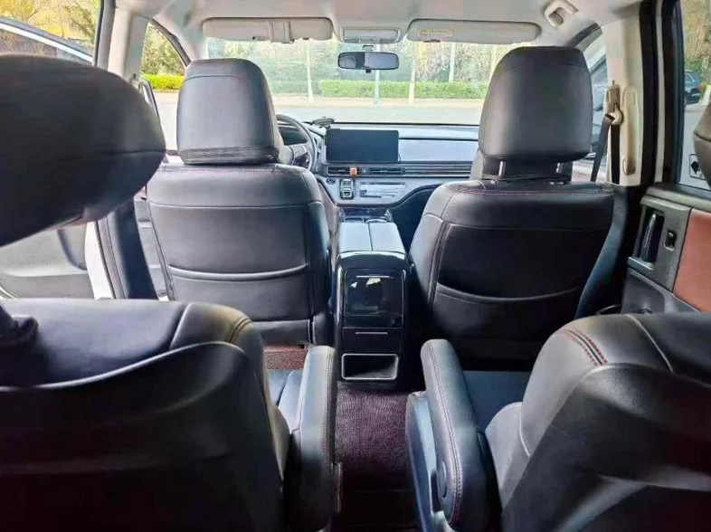 本田奥德赛 内饰后排