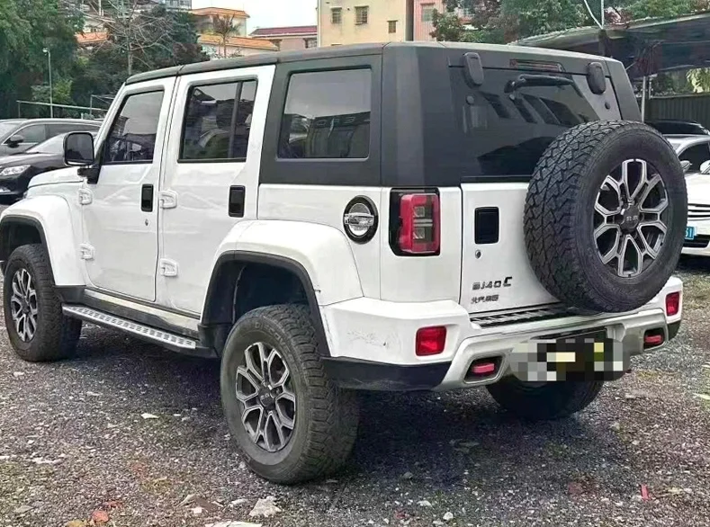 北京BJ40 内饰前排